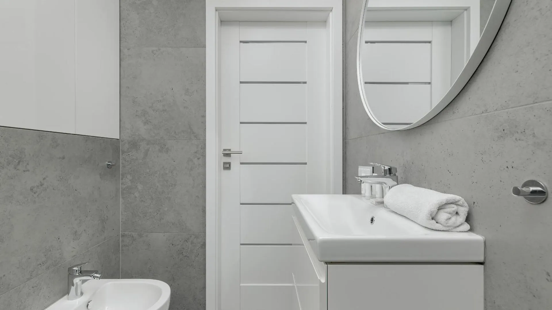 Klimatyzowany Apartament Dla 4 Osob W Krakowie By Rent Like Home Apartment Krakow