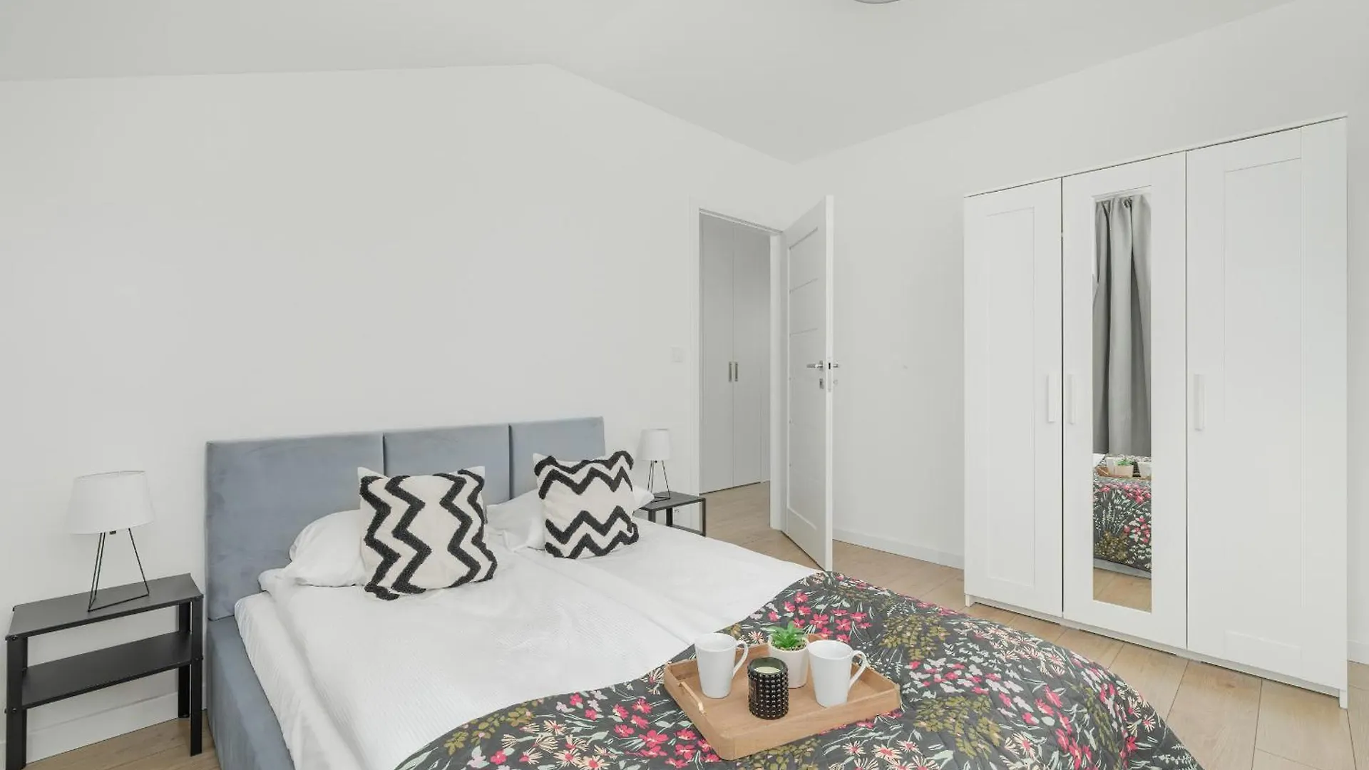 Klimatyzowany Apartament Dla 4 Osob W Krakowie By Rent Like Home Apartment Krakow